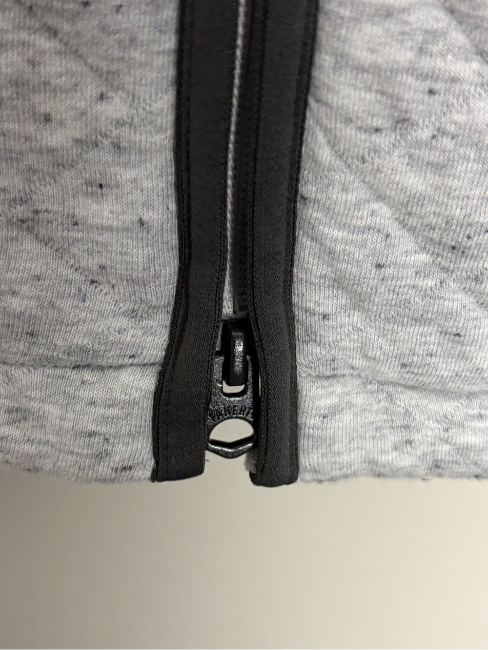 Faherty Men’s Epic Quilted Fleece Light Gray Cotton Blend Zippered Vest Medium - Picture 11 of 16